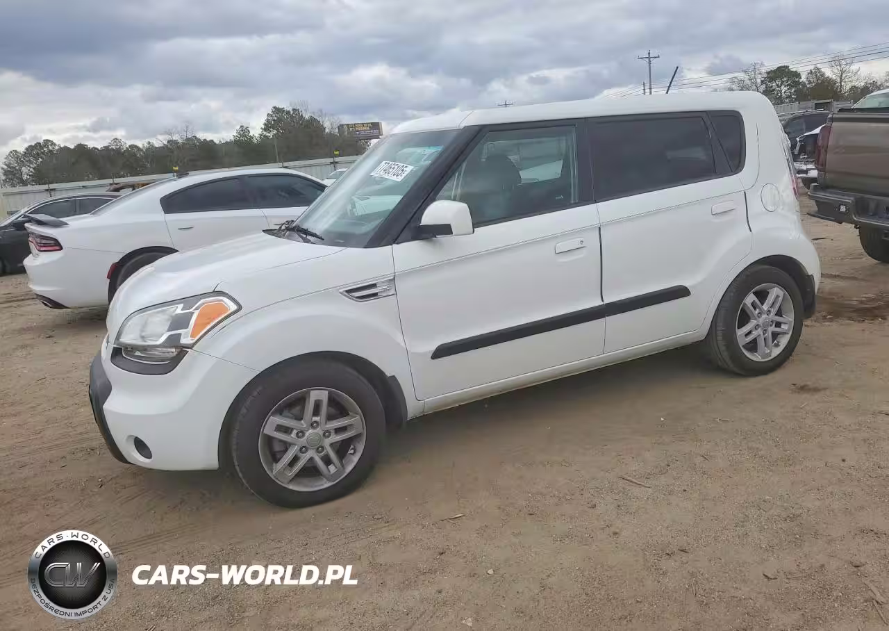 2010 Kia Soul +