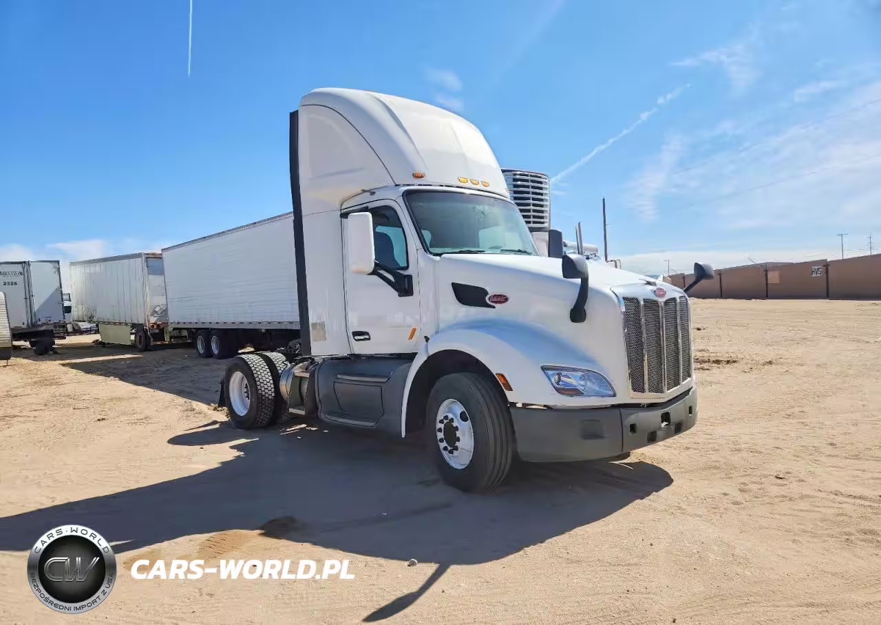 2018 Peterbilt 579 Semi Truck