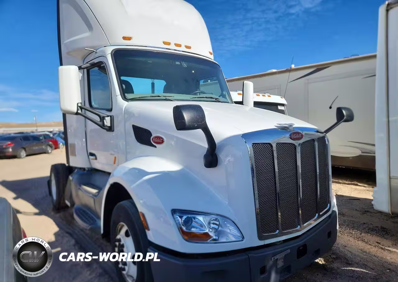 2018 Pntw 579 - Semi Truck