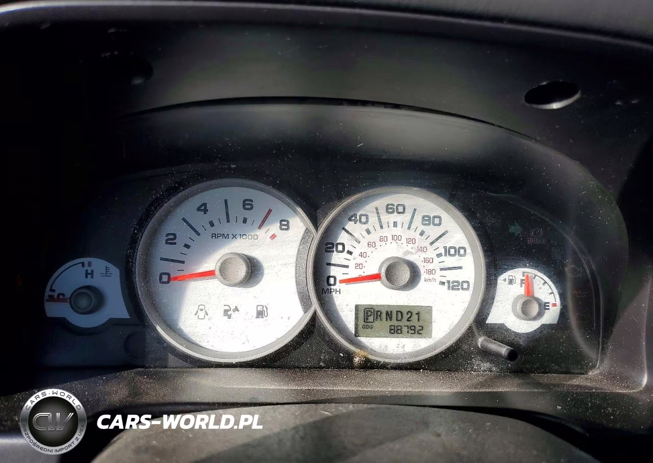2005 Ford Escape Xlt VIN:1FMYU03145KE10402 - 9