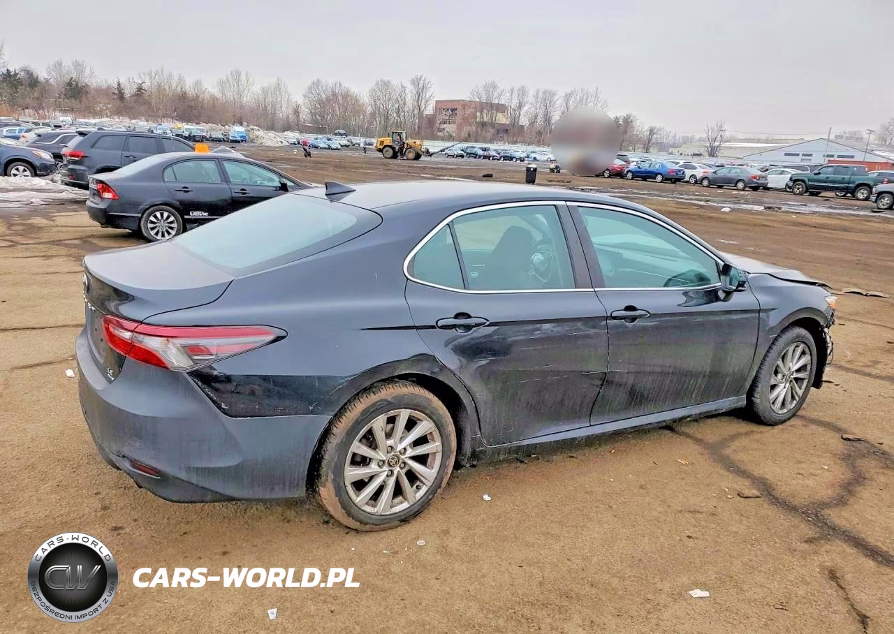 2021 Toyota Camry Le VIN:4T1C11BK5MU033004 - 3