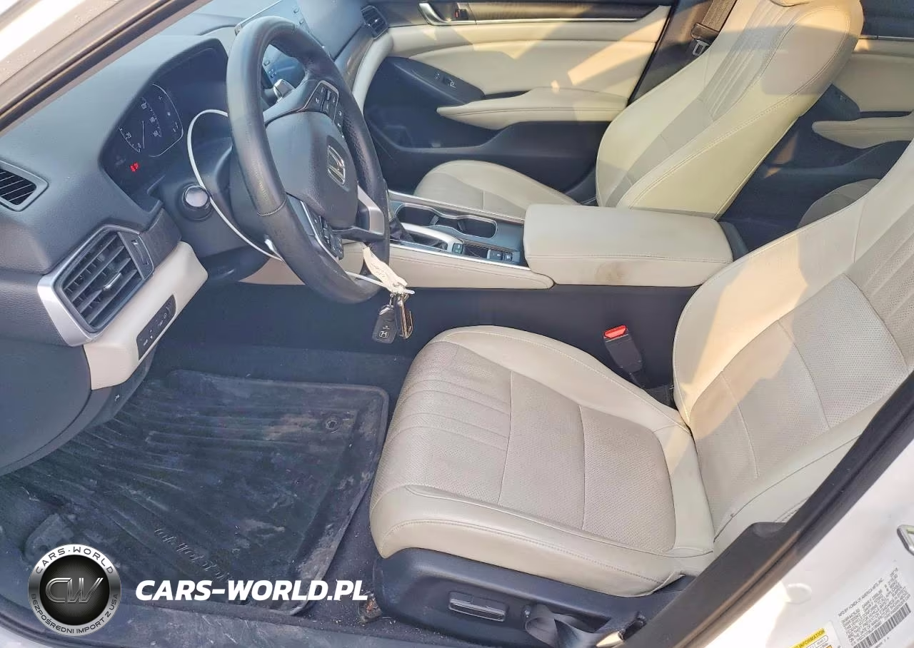 2018 Honda Accord Touring VIN:1HGCV1F96JA186683 - 7