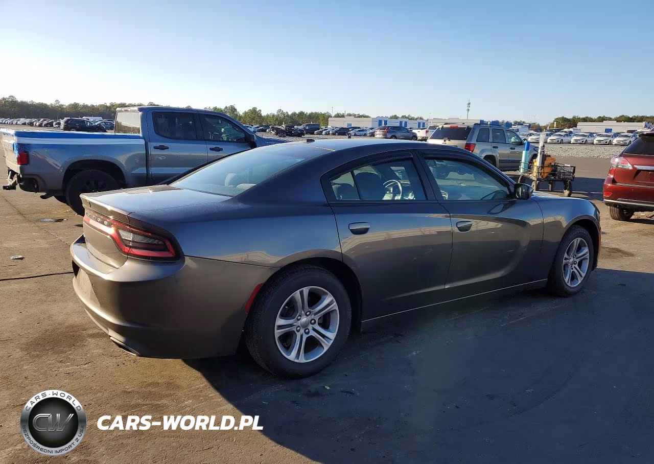 2019 Dodge Charger Sxt VIN:2C3CDXBG2KH754606 - 3