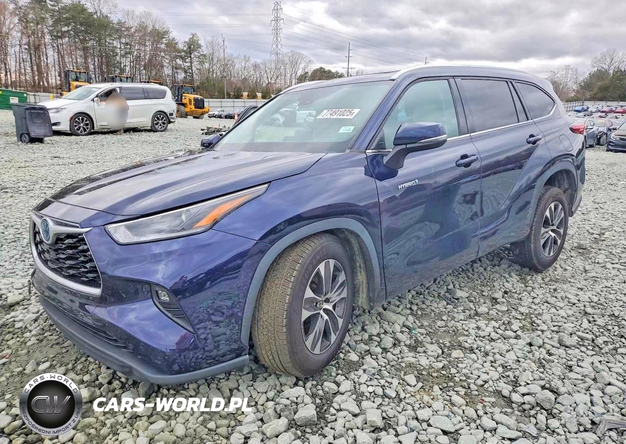 2021 Toyota Highlander Hybrid Xle