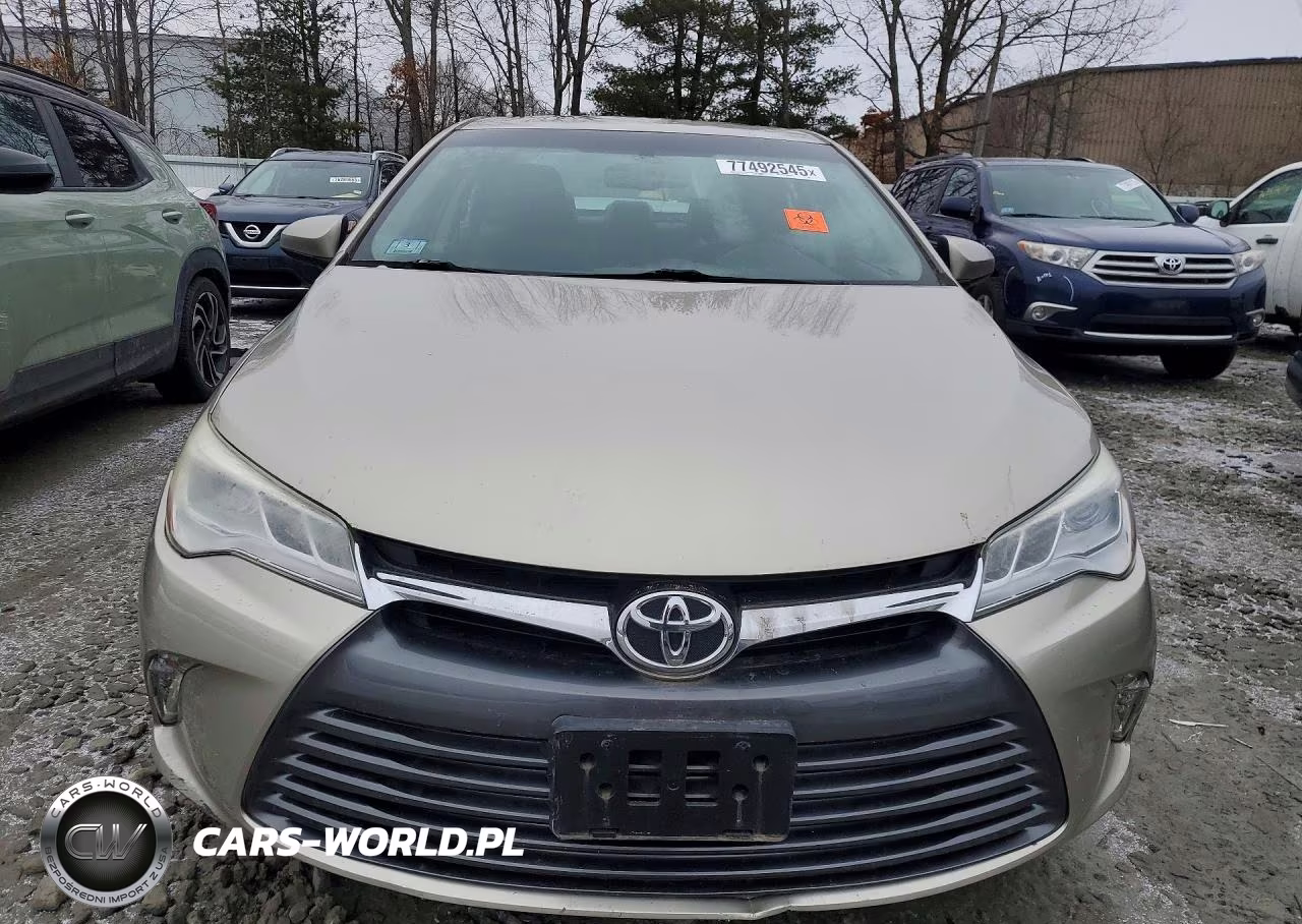 2015 Toyota Camry VIN:4T1BK1FK7FU028313 - 5