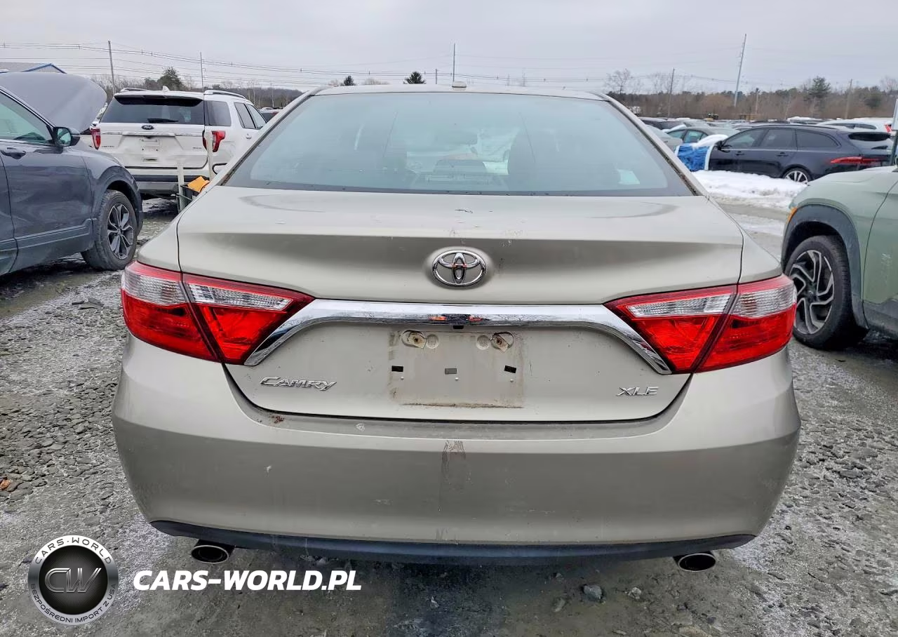 2015 Toyota Camry VIN:4T1BK1FK7FU028313 - 6