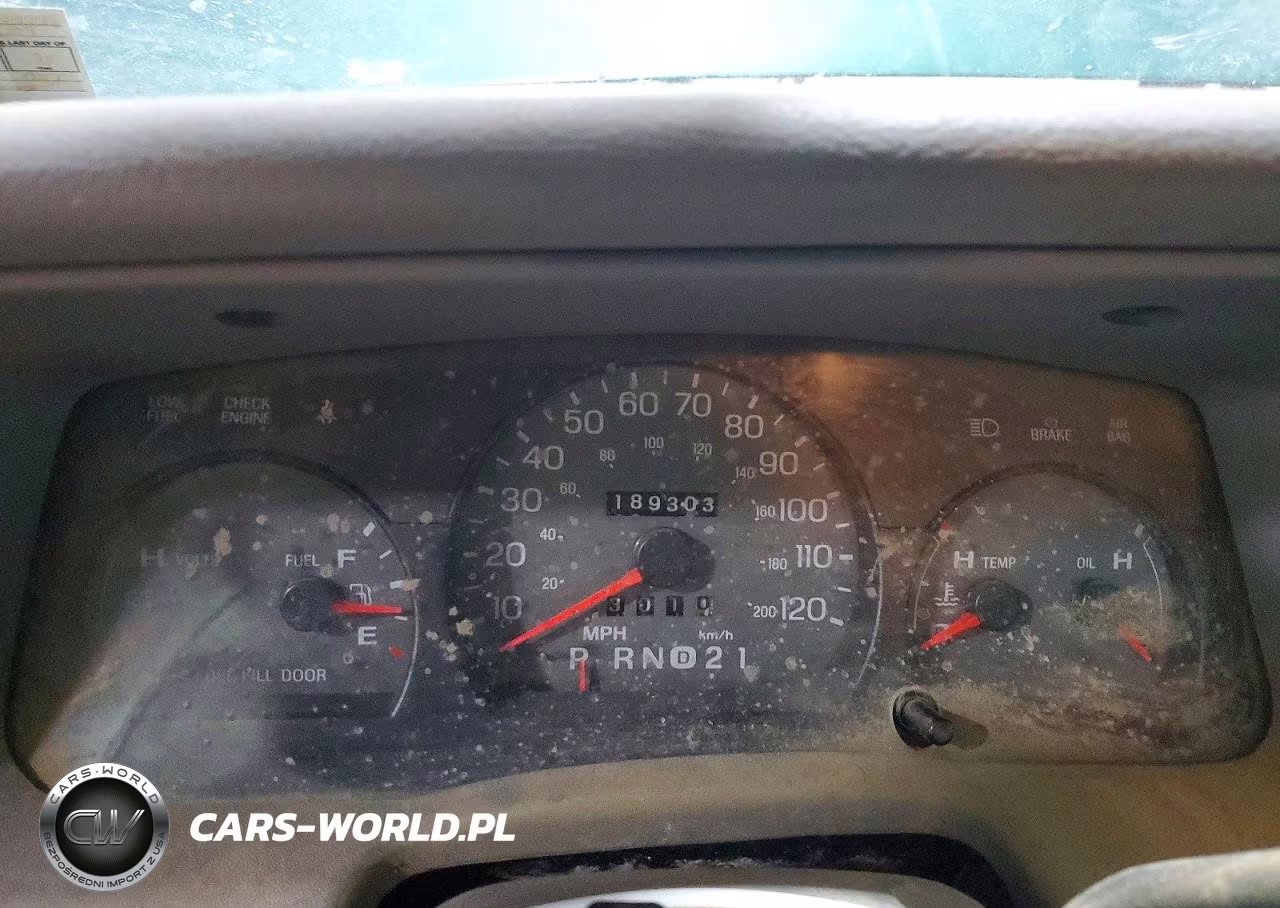 2000 Mercury Grand Marquis Ls VIN:2MEFM75W1YX739748 - 9