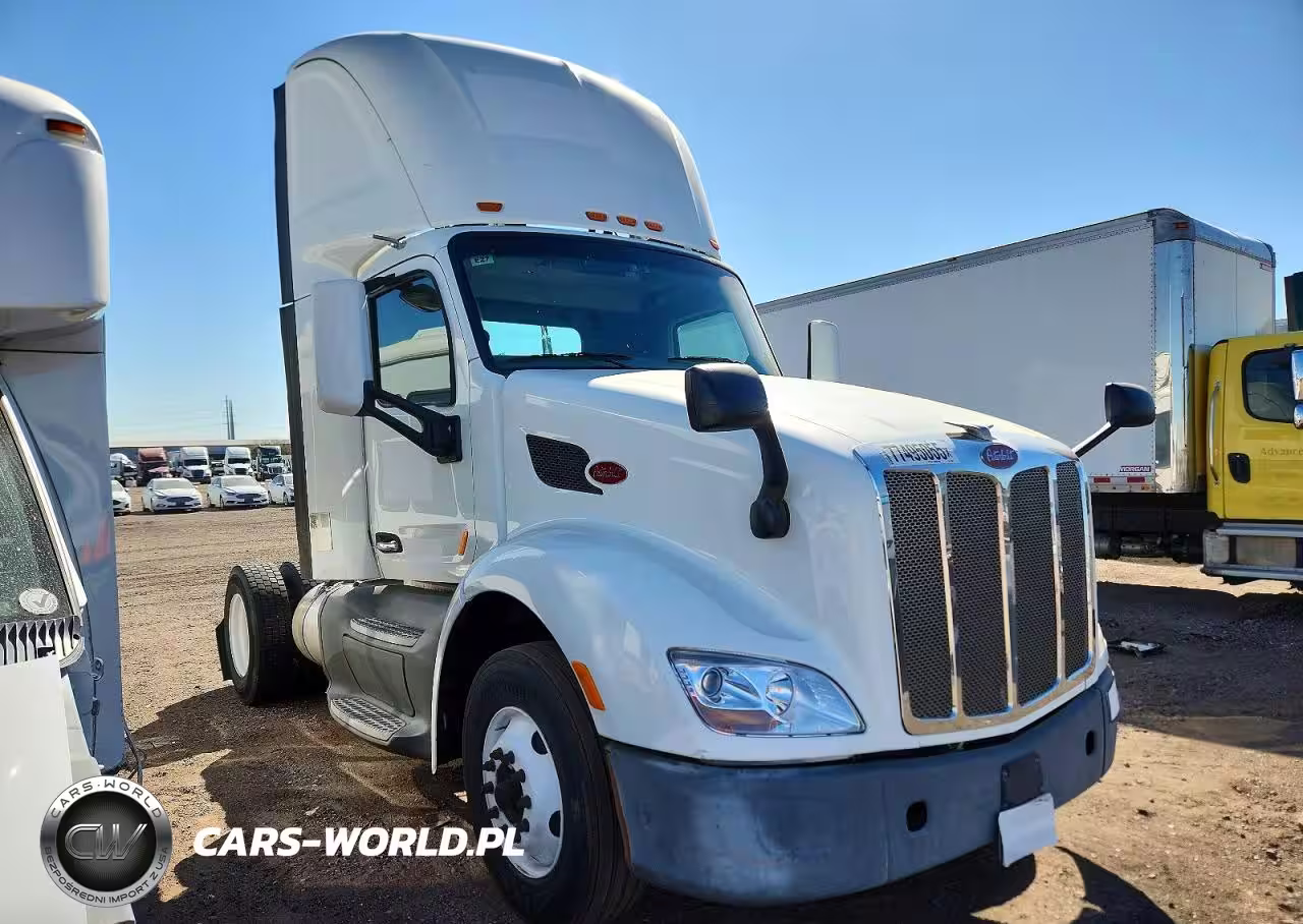 2016 Peterbilt 579 Semi Truck