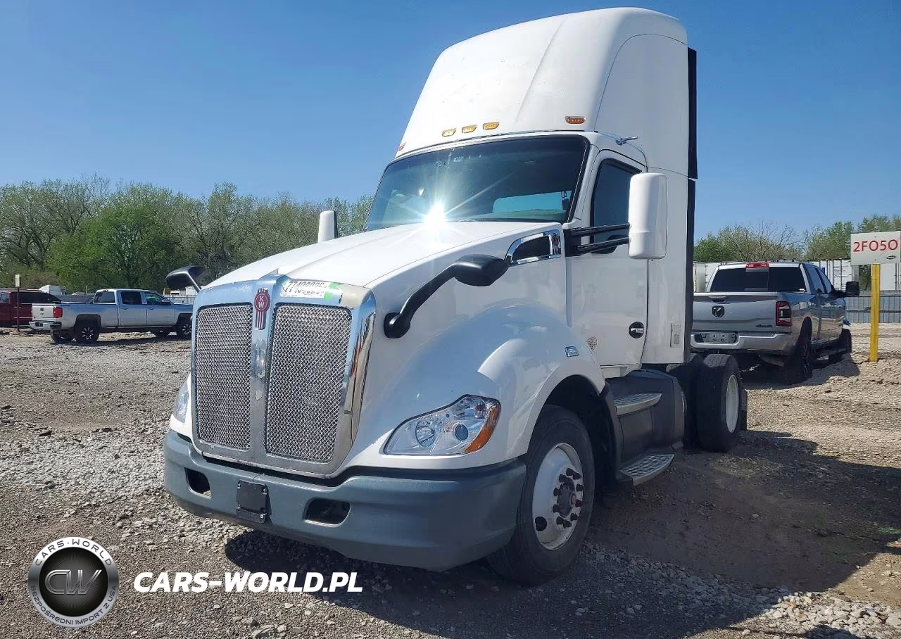 2016 Kenworth T680 Semi Truck VIN:1XKYA48X2GJ124840 - 2