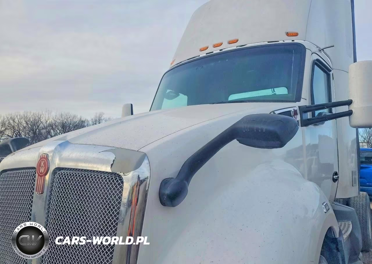 2016 Kenworth T680 Semi Truck VIN:1XKYA48X2GJ124840 - 9