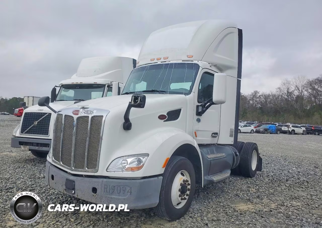 2017 Peterbilt 579 Semi Truck VIN:1XPBA48X6HD428477 - 2