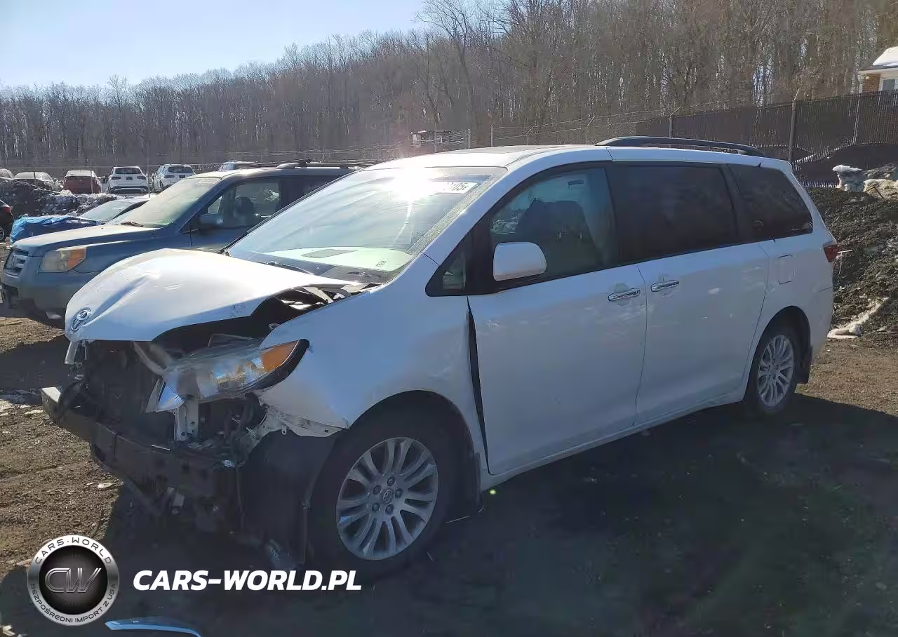 2016 Toyota Sienna Xle