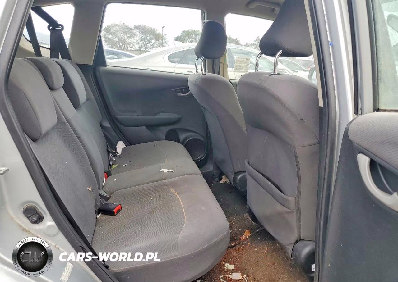 2012 Honda Fit VIN:JHMGE8H39CS000793 - 10