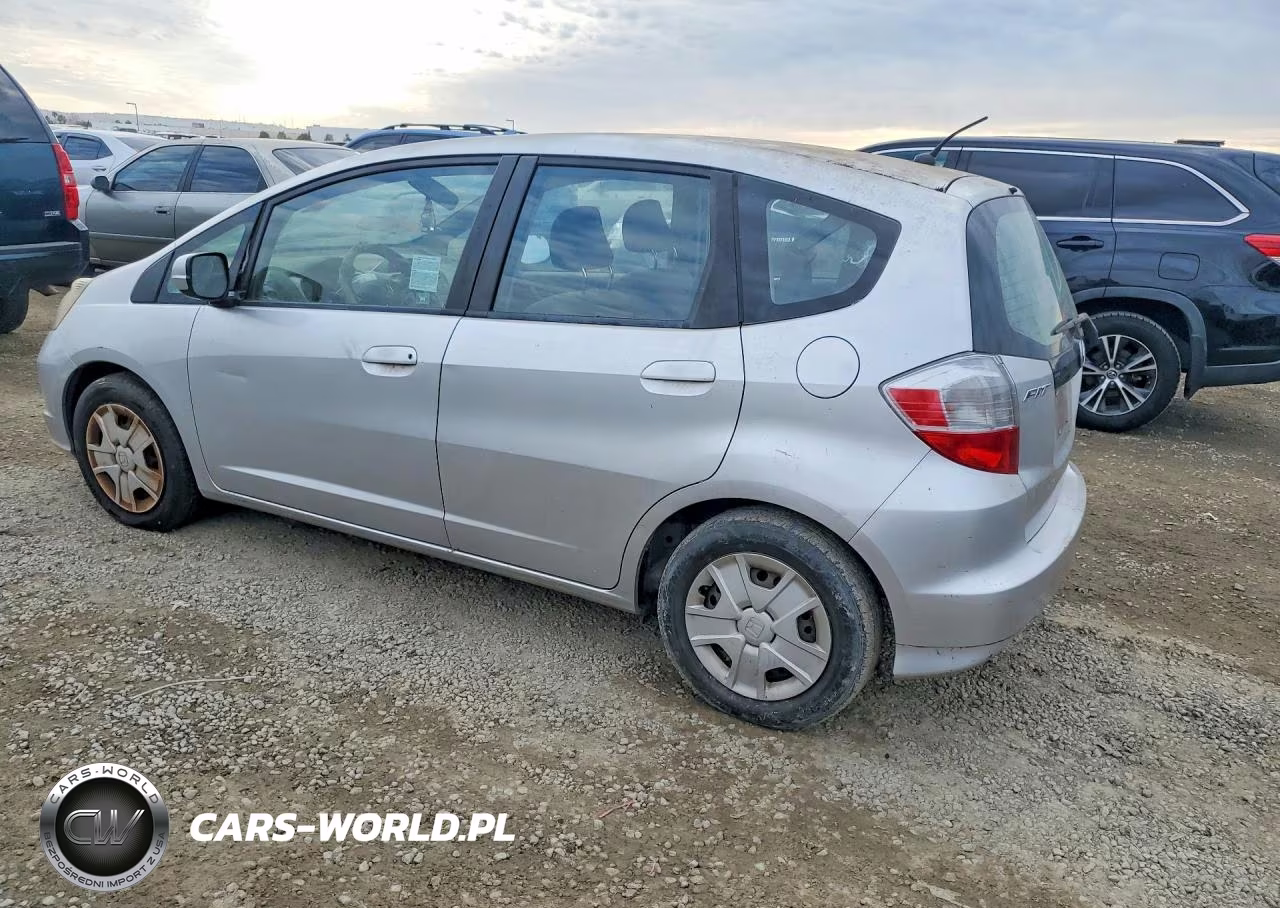 2012 Honda Fit VIN:JHMGE8H39CS000793 - 2