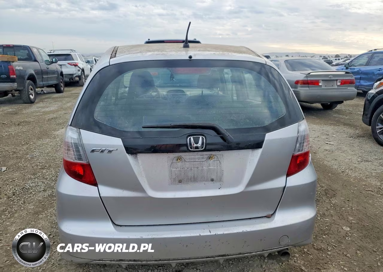 2012 Honda Fit VIN:JHMGE8H39CS000793 - 6