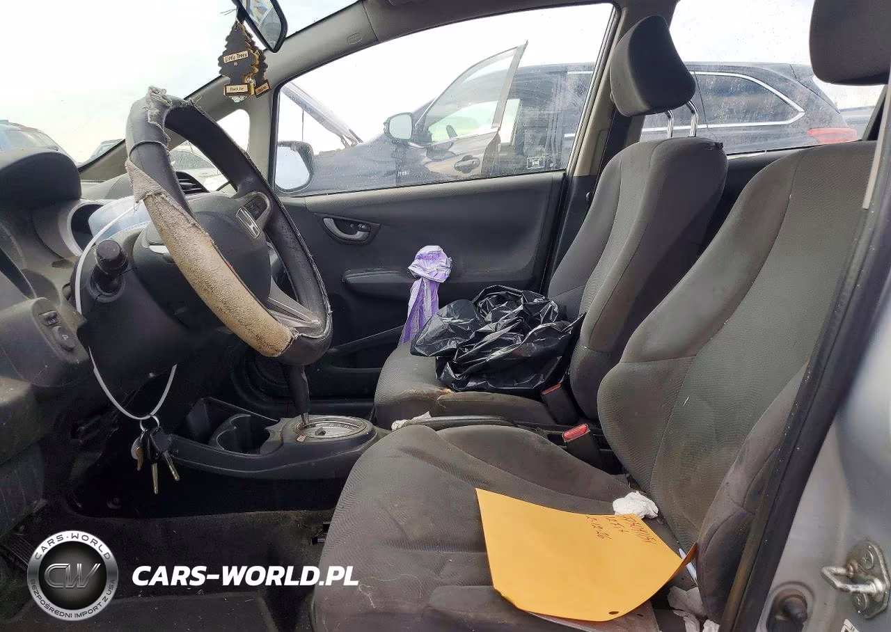 2012 Honda Fit VIN:JHMGE8H39CS000793 - 7