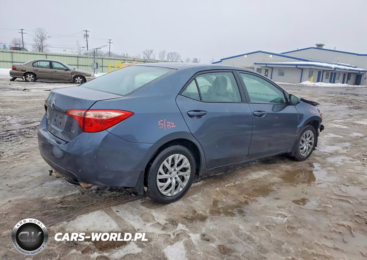 2019 Toyota Corolla L VIN:2T1BURHE5KC228568 - 3