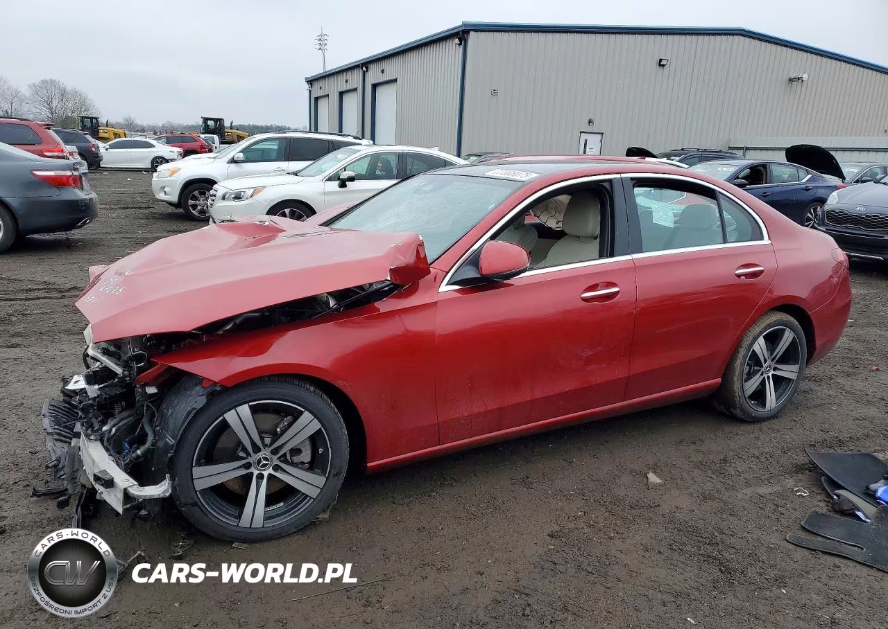 2023 Mercedes-Benz C 300 4Matic – zdjęcie 1 z 12
