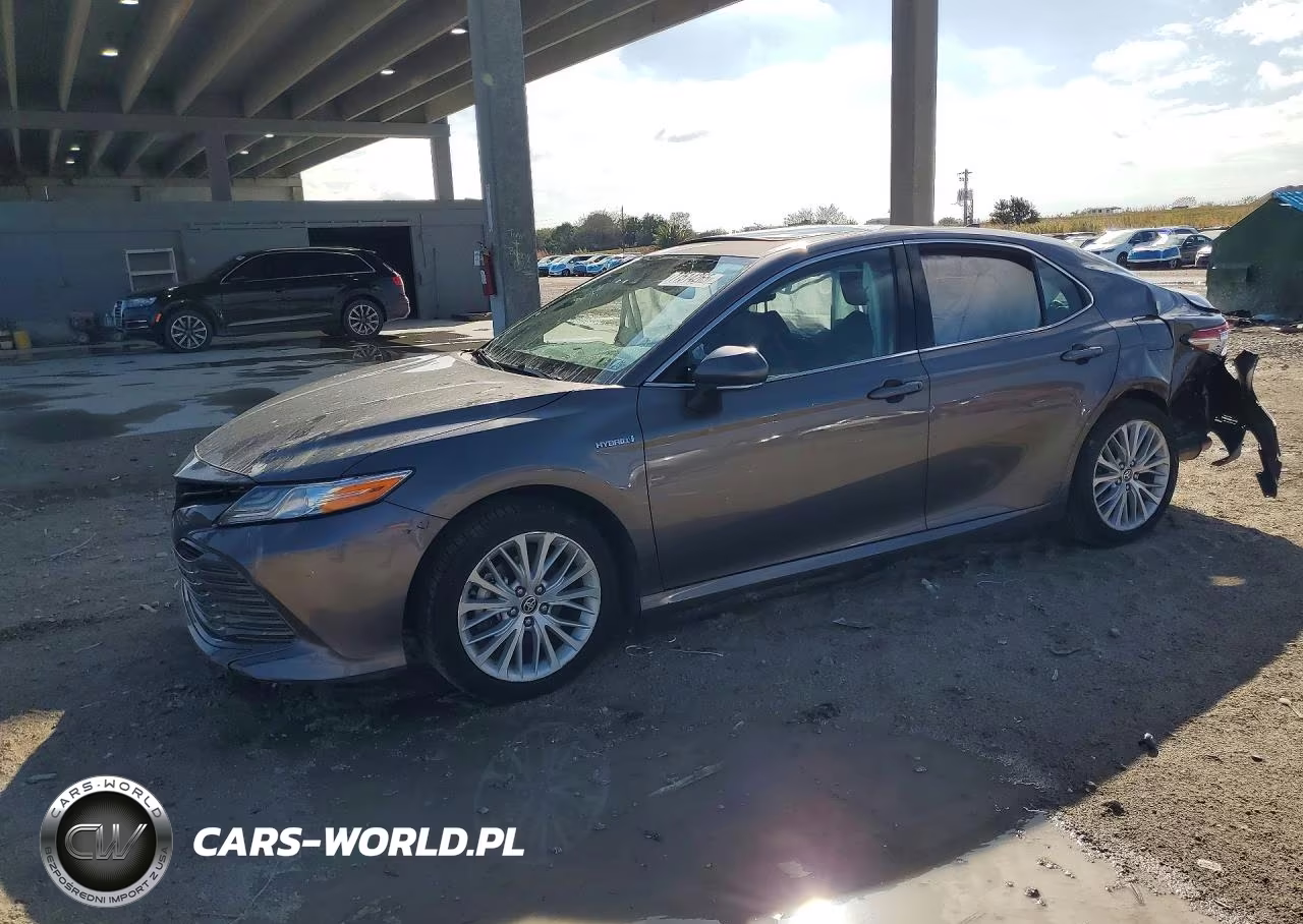 2020 Toyota Camry Xle