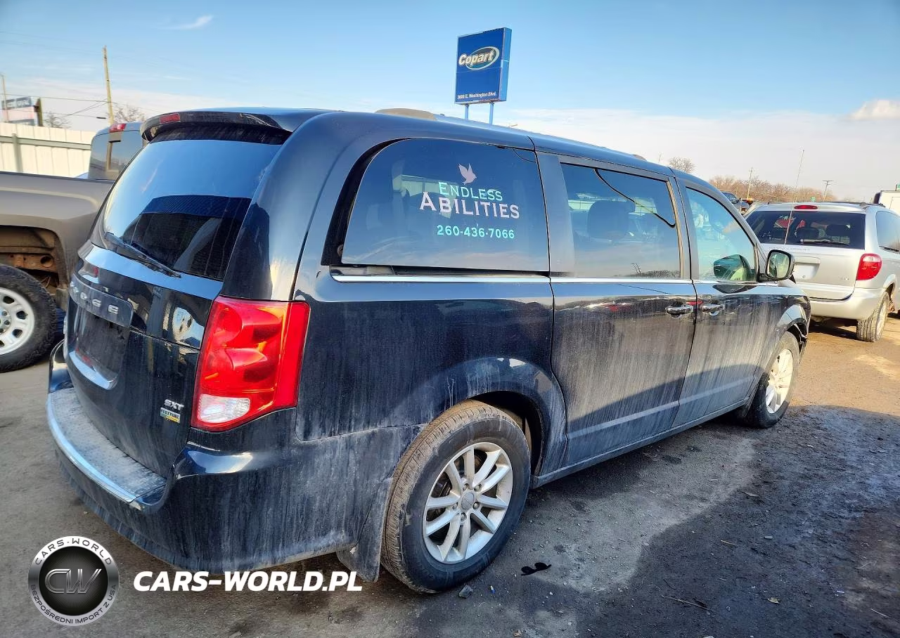 2018 Dodge Grand Caravan VIN:2C4RDGCG0JR266557 - 3