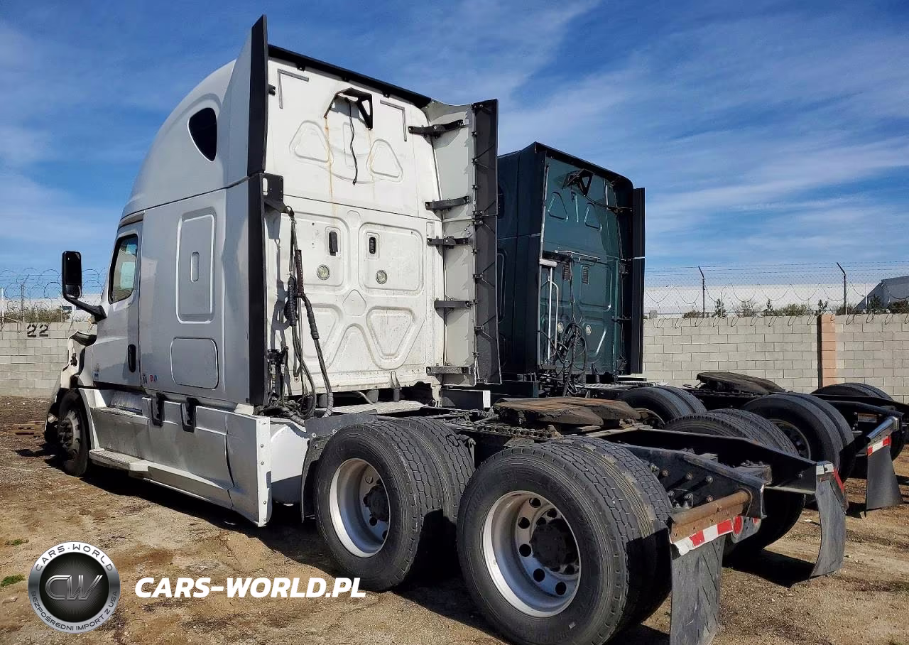 2018 Freightliner Cascadia 126 VIN:3AKJHHFG9JSJJ1479 - 3