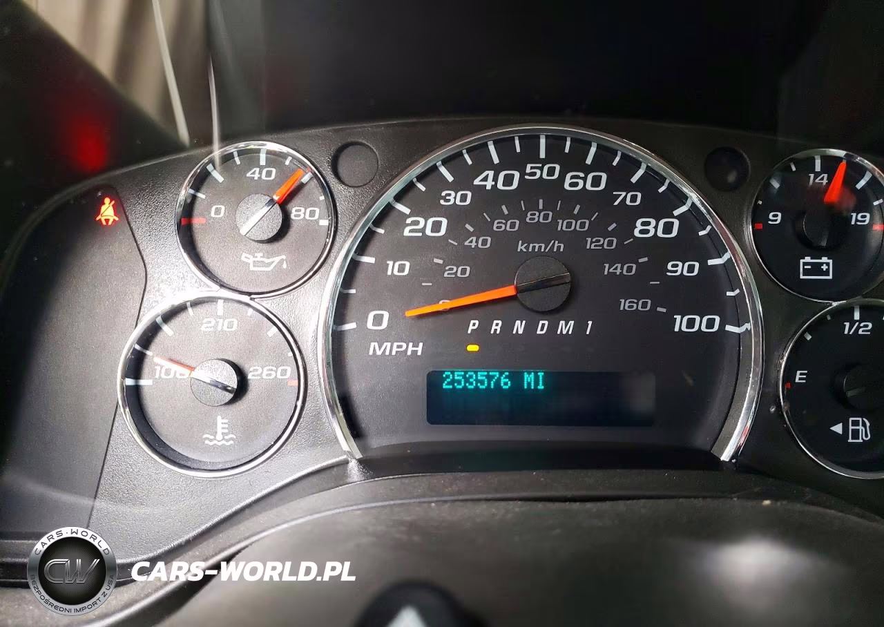 2018 GMC Savana G2500 VIN:1GTW7AFP7J1332335 - 9