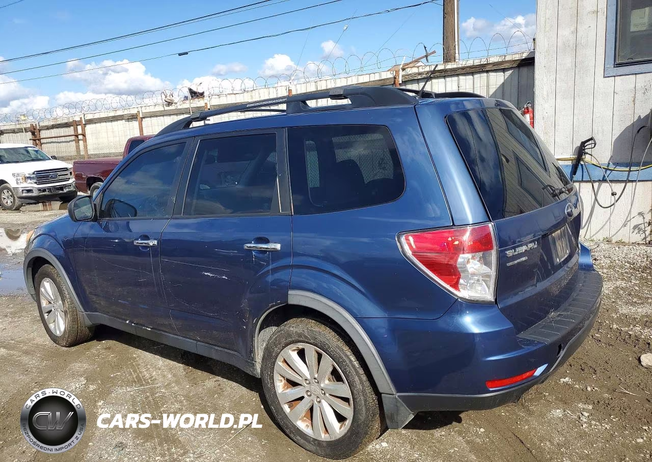 2011 Subaru Forester 2.5X Premium VIN:JF2SHADC5BH733579 - 2