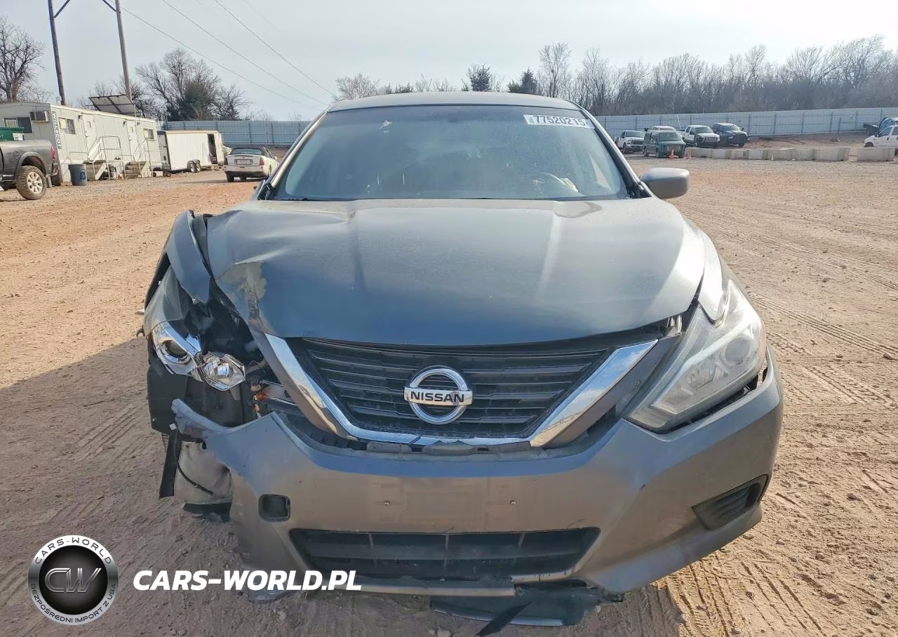 2017 Nissan Altima 2.5 VIN:1N4AL3AP4HN347604 - 5