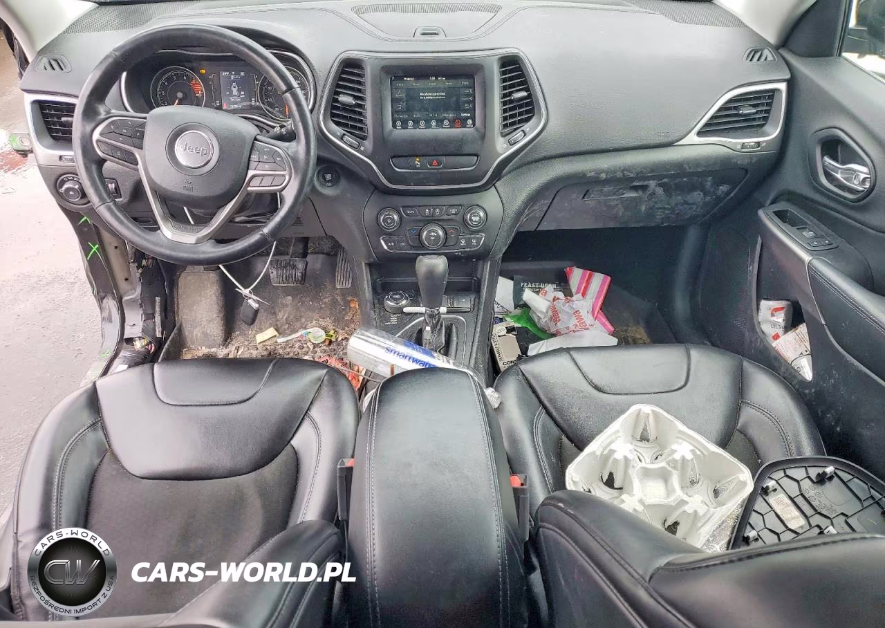 2019 Jeep Cherokee Latitude Plus VIN:1C4PJMLXXKD413678 - 8