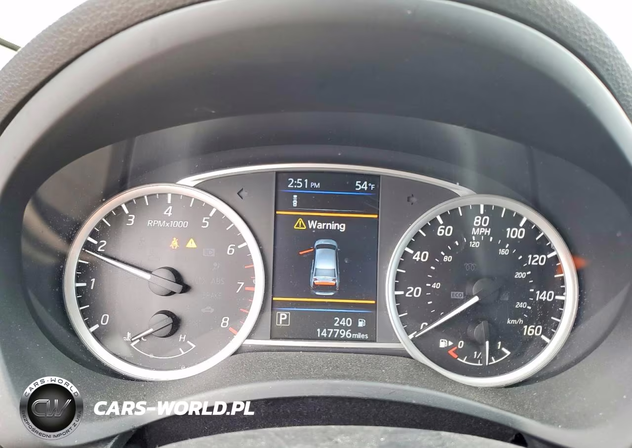 2019 Nissan Sentra S VIN:3N1AB7AP4KY262425 - 9