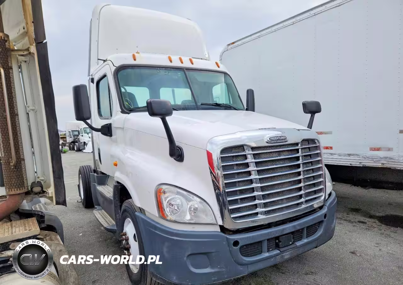 2016 Freightliner Cascadia 125 Semi Truck