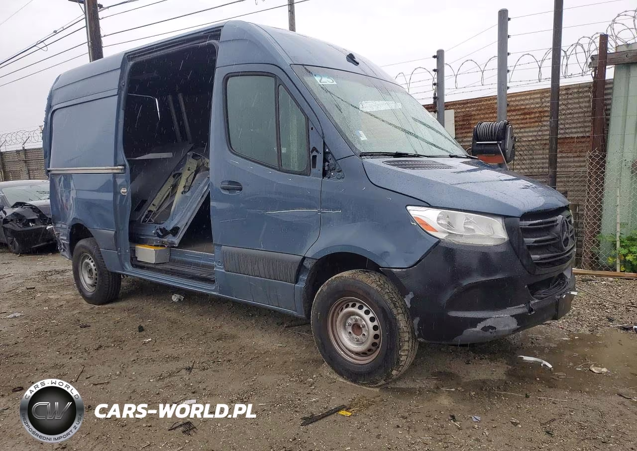 2019 Mercedes Benz Sprinter 2500 Delivery Van VIN:WD4PF0CDXKP030845 - 4