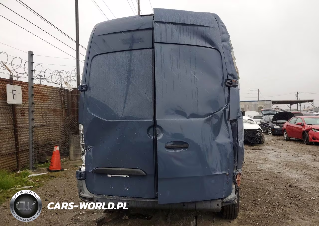 2019 Mercedes Benz Sprinter 2500 Delivery Van VIN:WD4PF0CDXKP030845 - 6