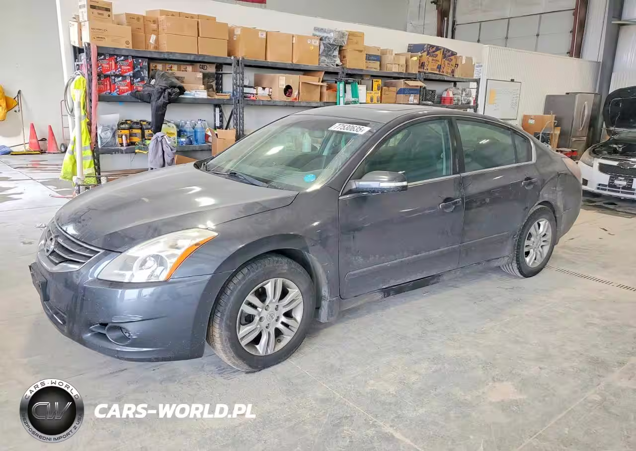 2010 Nissan Altima Base