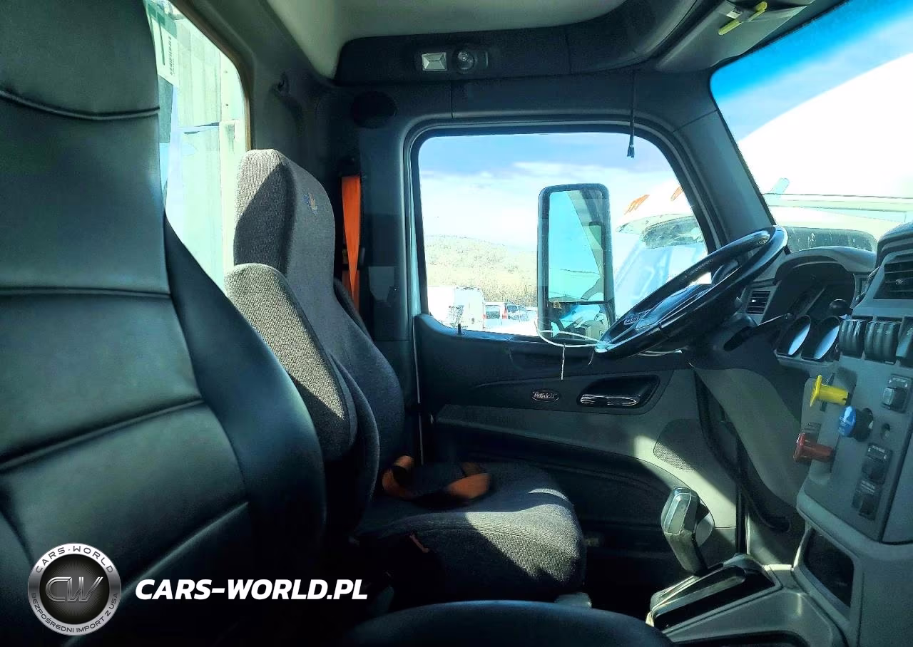 2017 Pntw 579 - Semi Truck VIN:1XPBA48XXHD409527 - 5