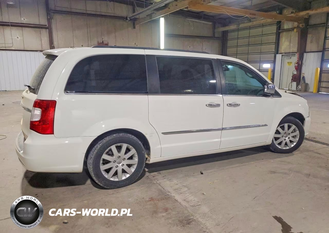 2012 Chrysler Town & Country Touring L VIN:2C4RC1CGXCR106009 - 3