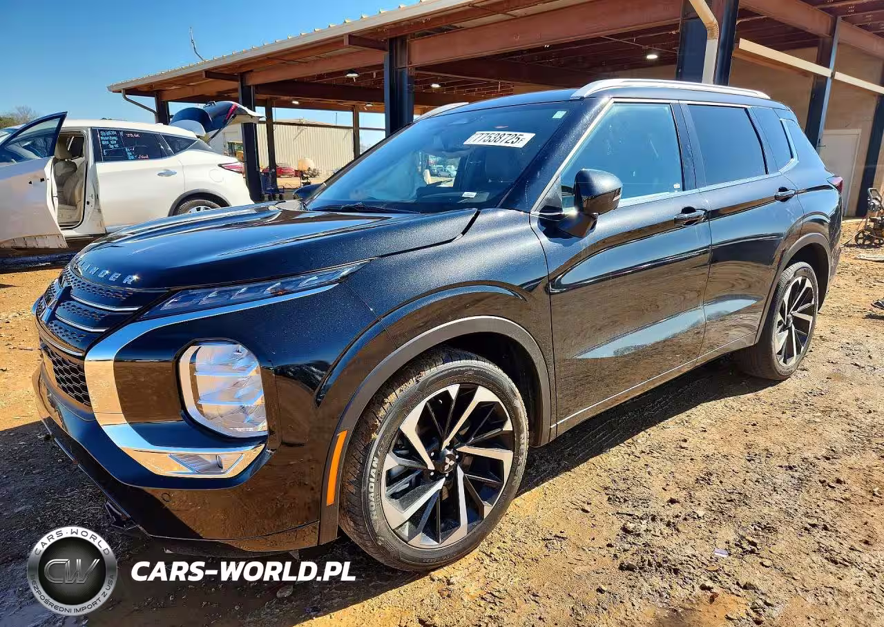 2022 Mitsubishi Outlander Sel