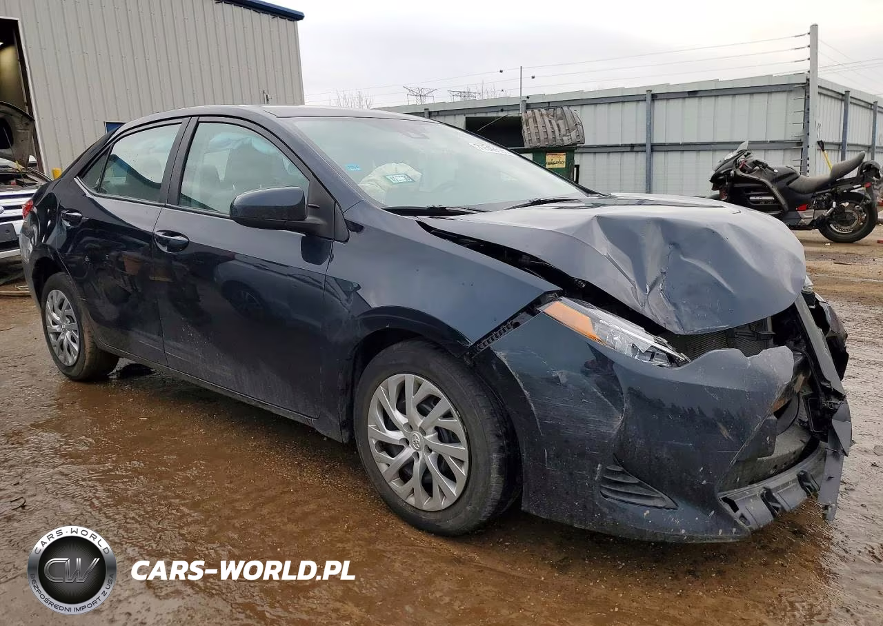 2019 Toyota Corolla Le VIN:2T1BURHE0KC221706 - 4