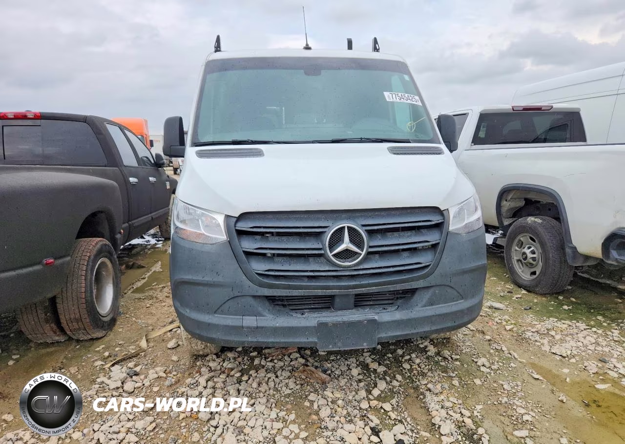 2023 Mercedes Benz Sprinter 2500 VIN:W1W40BHYXPT158656 - 5
