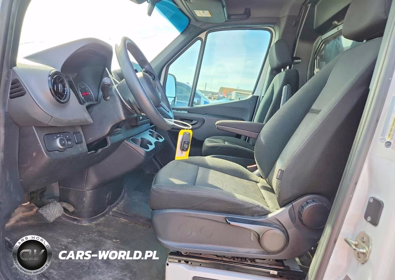 2023 Mercedes Benz Sprinter 2500 VIN:W1W40BHYXPT158656 - 7