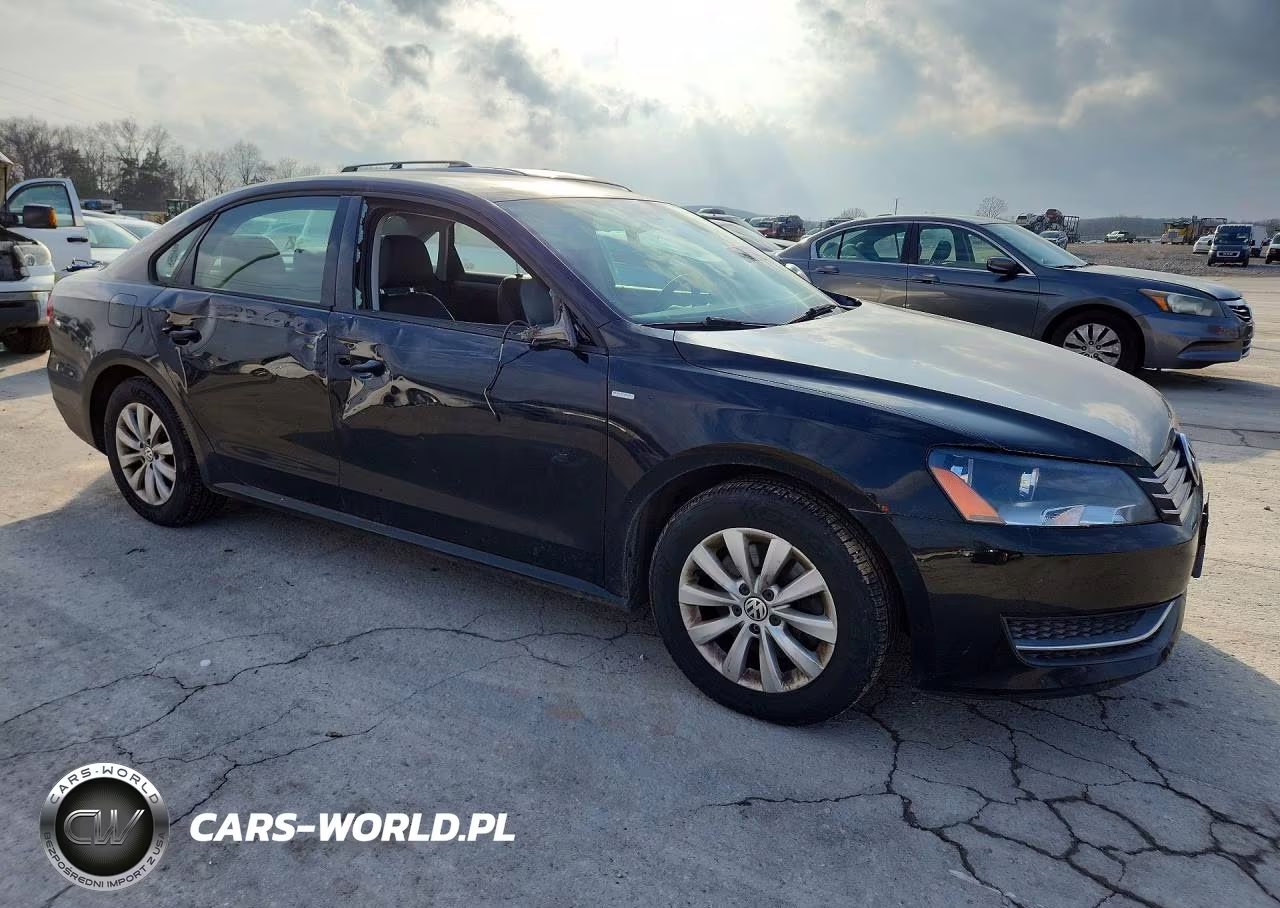 2013 Volkswagen Passat S VIN:1VWAP7A38DC145726 - 4