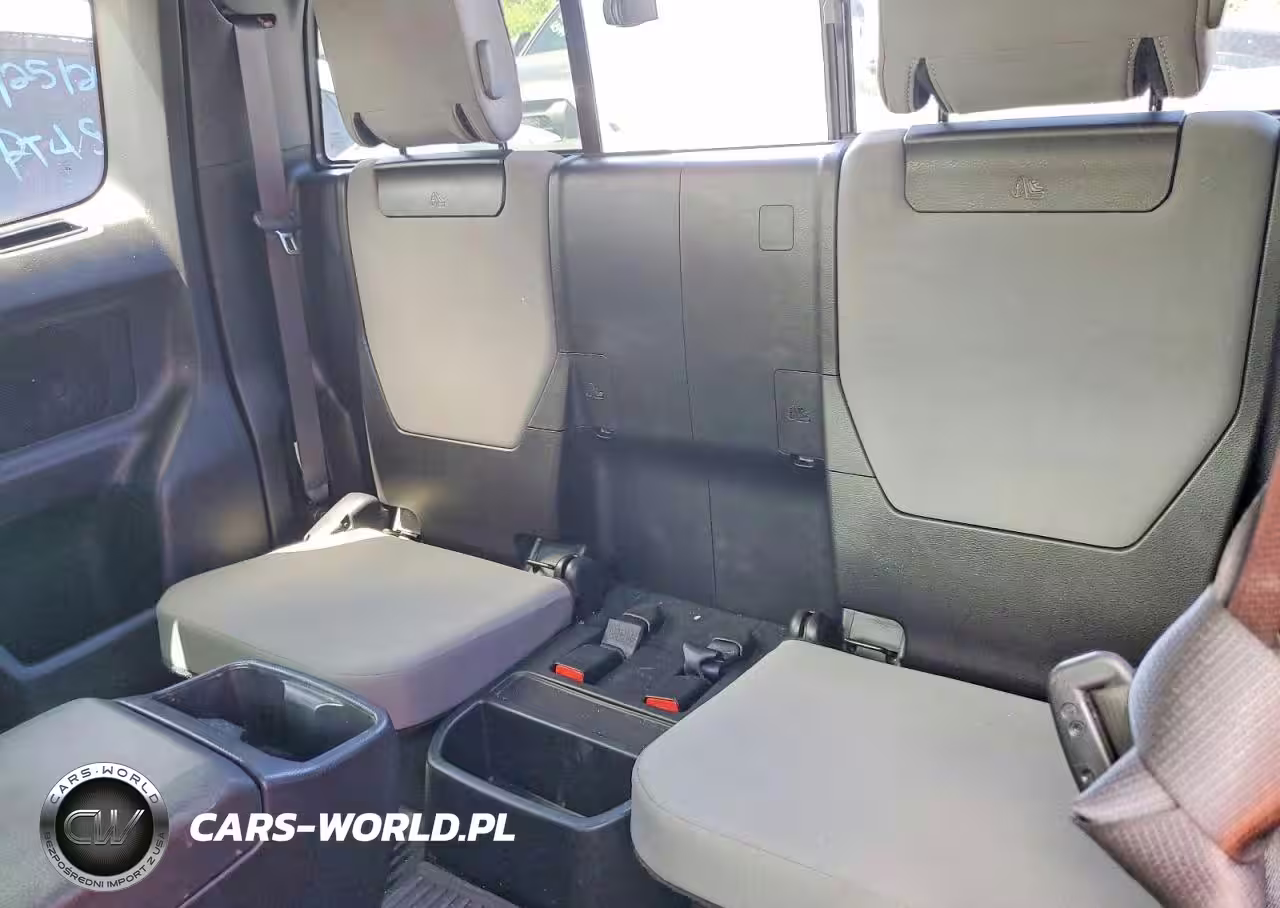 2022 Toyota Tacoma Access Cab VIN:3TYRX5GN7NT062134 - 10