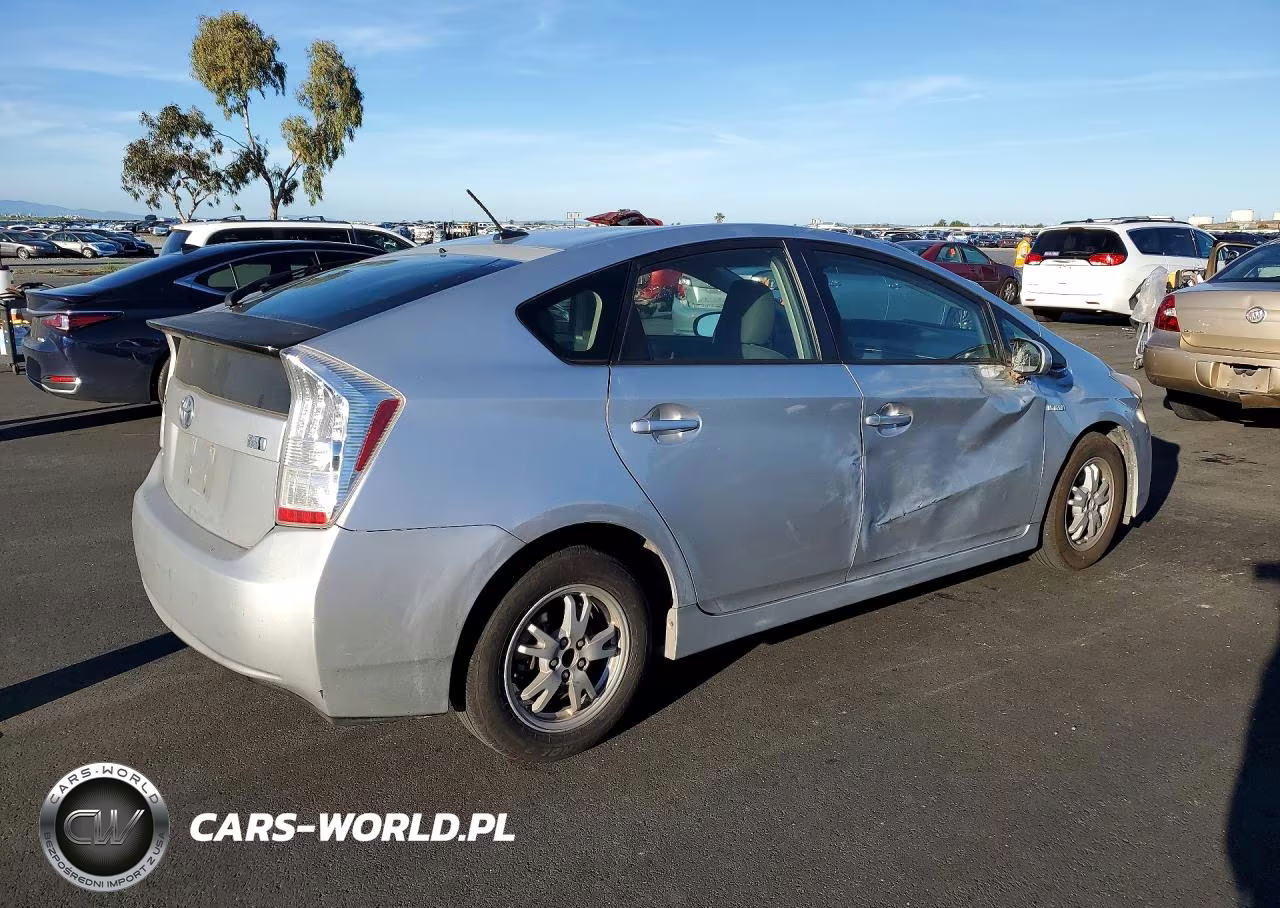 2011 Toyota Prius VIN:JTDKN3DU5B5335592 - 3