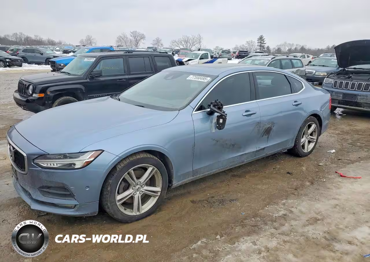 2018 Volvo S90 T5 Momentum