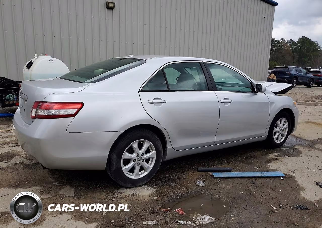 2010 Toyota Camry Le VIN:4T1BF3EK9AU080746 - 3