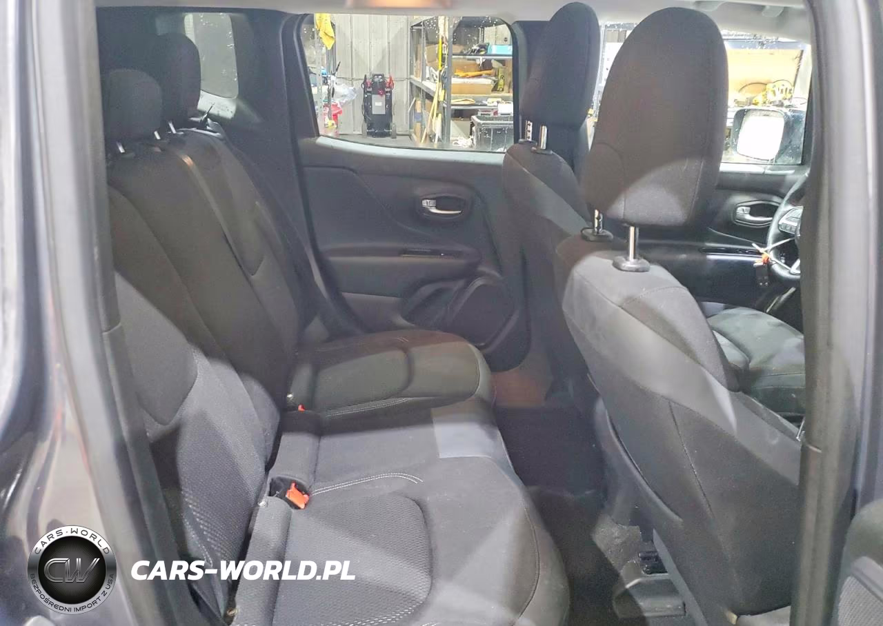 2023 Jeep Renegade Altitude VIN:ZACNJDE1XPPP44069 - 11
