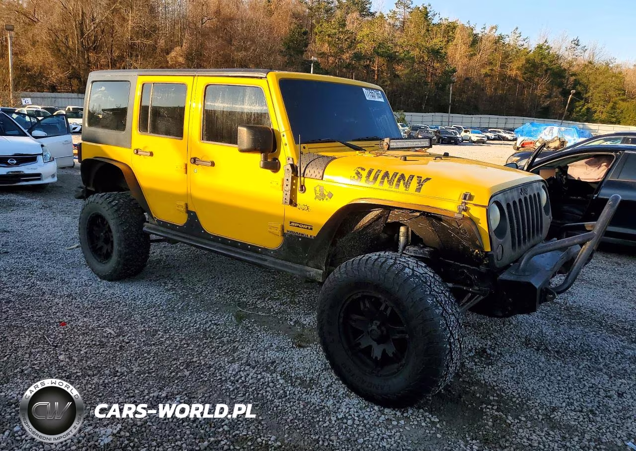 2015 Jeep Wrangler Unlimited Sport VIN:1C4BJWDG0FL553321 - 4
