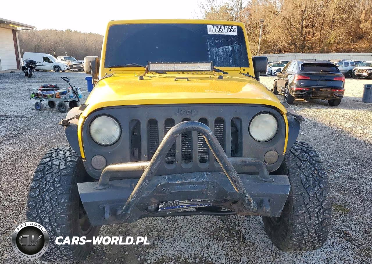 2015 Jeep Wrangler Unlimited Sport VIN:1C4BJWDG0FL553321 - 5