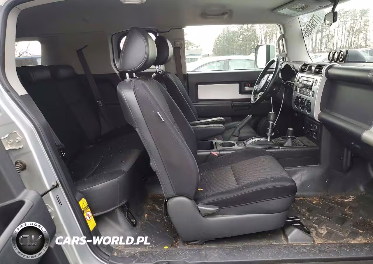 2007 Toyota Fj Cruiser VIN:JTEBU11F970012529 - 10