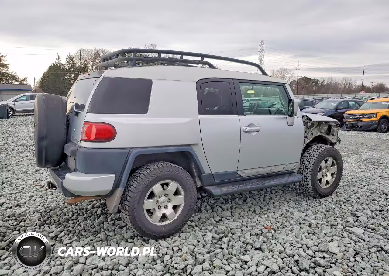 2007 Toyota Fj Cruiser VIN:JTEBU11F970012529 - 3